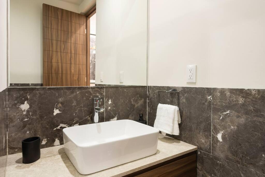 Apartment Lovely 3-bedrooms With Pool In La Roma Norte Mexico City